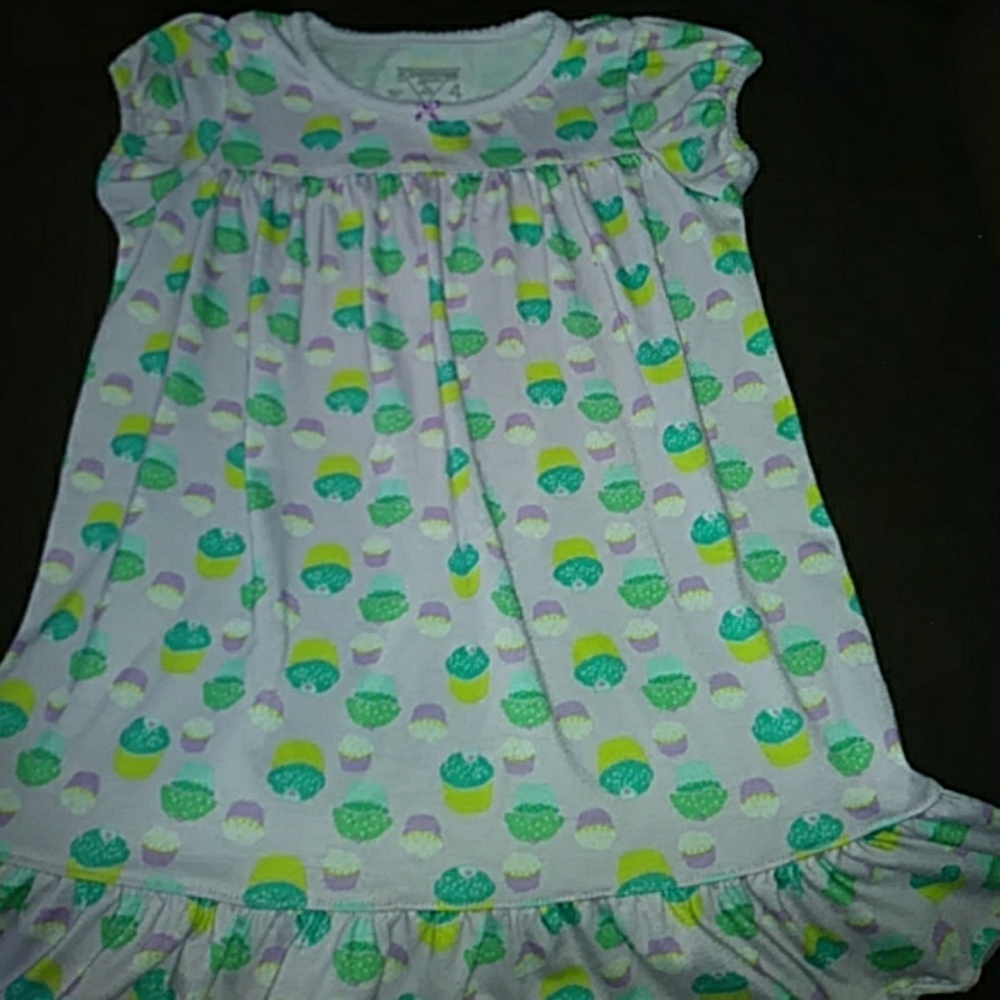 Cup cake night gown